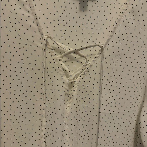 Off White Blouse with Black Polka Dots by Banana Republic- Size Medium - Picture 3 of 6